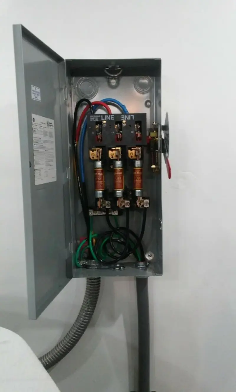 Three-phase disconnect switch installed for Electrical Wiring & Rewiring in Ridgefield